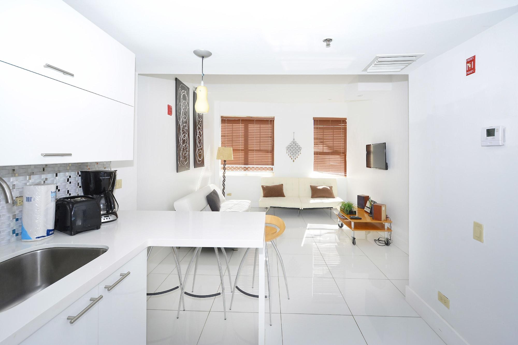 First Street Apartments Miami Beach Exterior photo