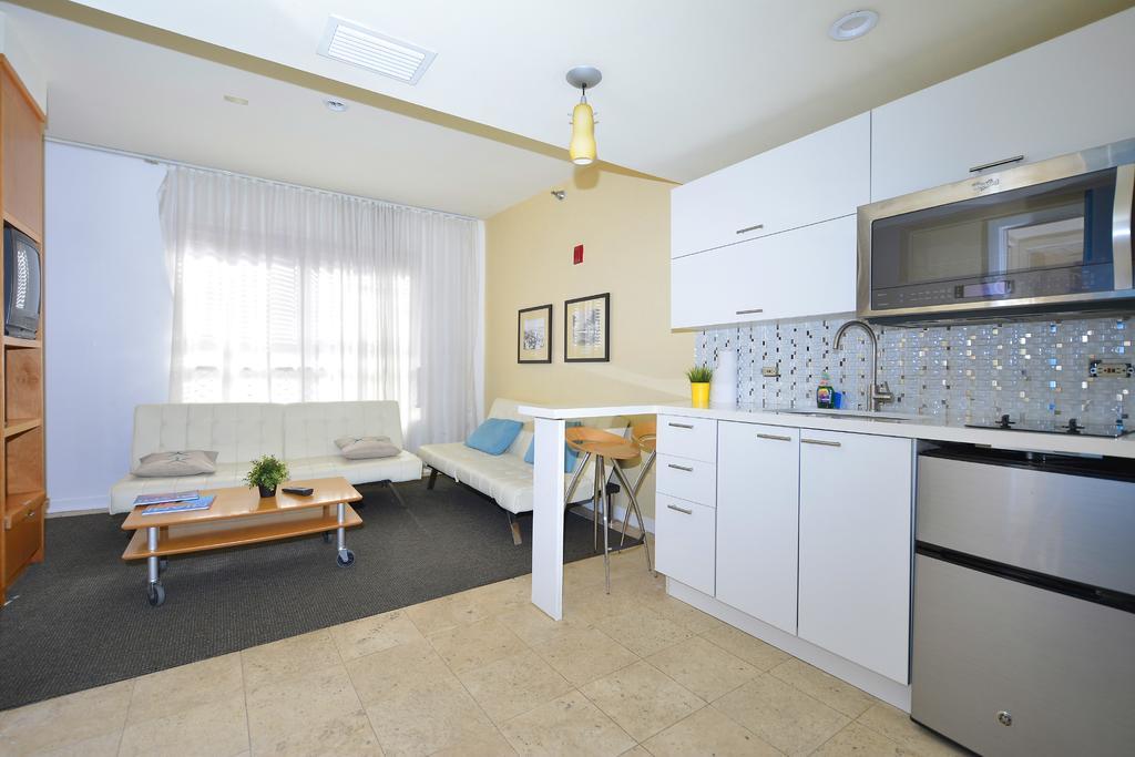 First Street Apartments Miami Beach Exterior photo